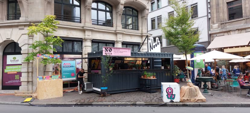 SO Pizza Container-Pop-up in Basel